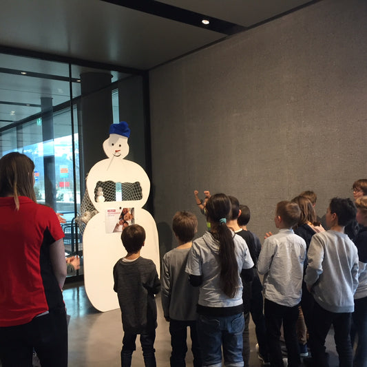 Büchsen- Schneemannwerfen
