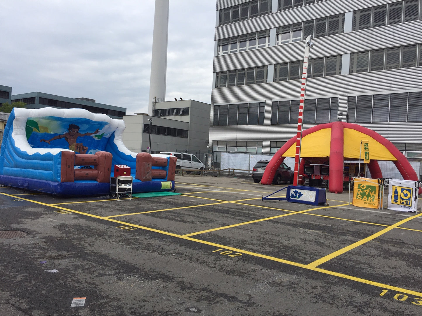 Partydom gelb